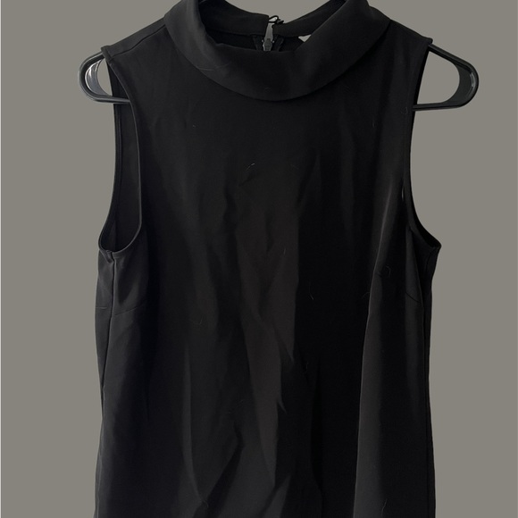 FORMAL SLEEVELESS BLOUSE - Picture 3 of 3